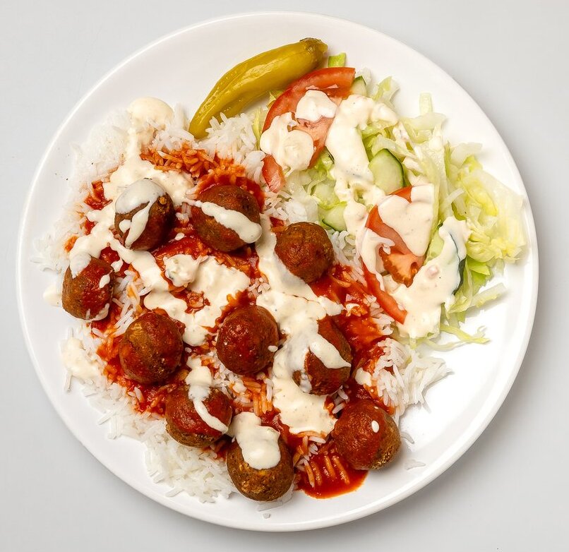 falafel riisillä - annoskuva